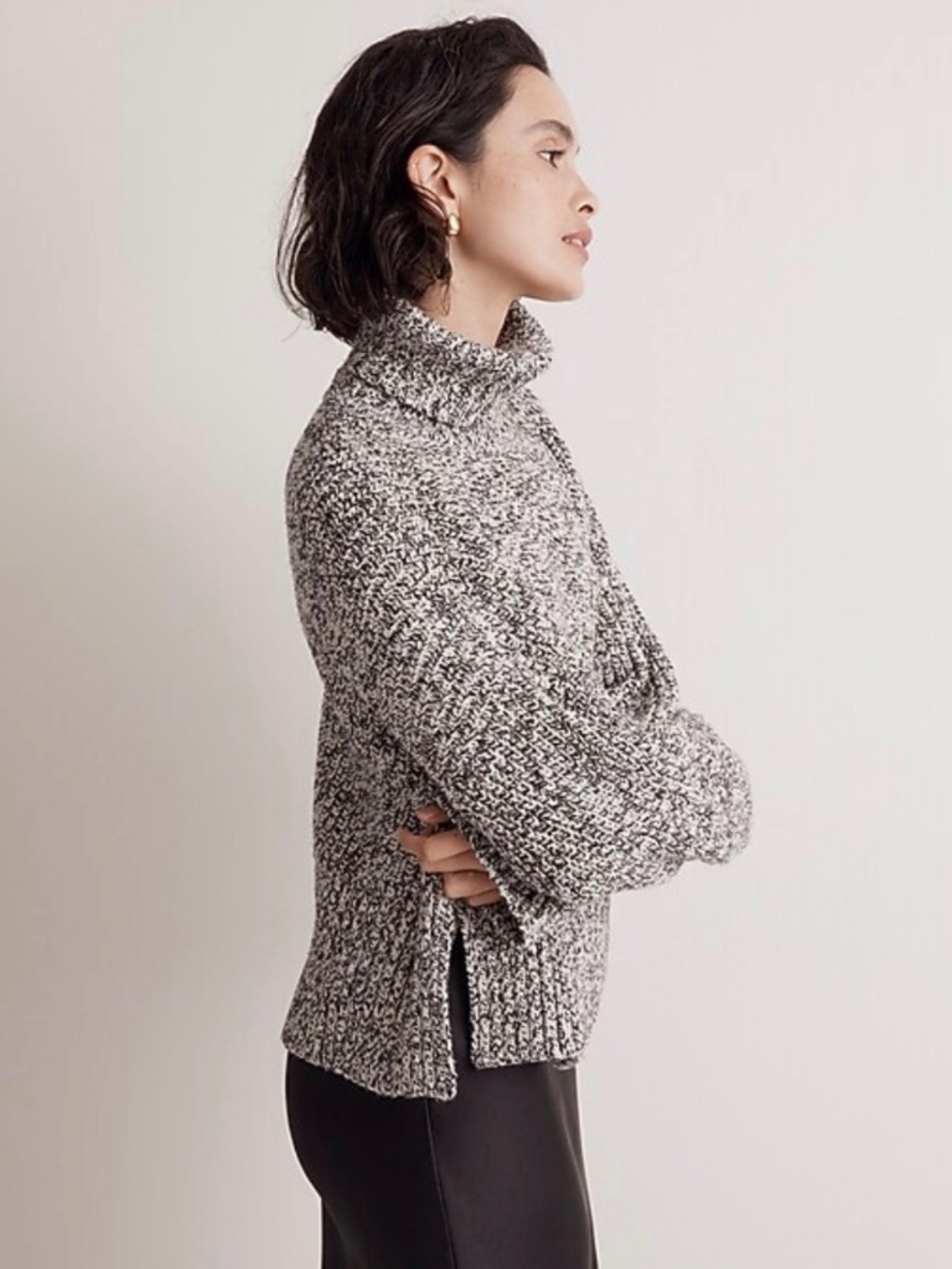Wide Rib Turtle Neck Sweater